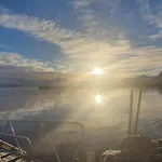 Lofoten Sunset & Ocean View 아파트 *
